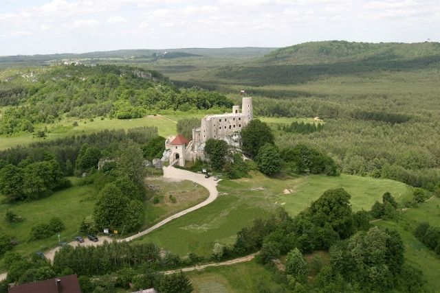 Zdjęcia: Bobolice, Jura Krakowsko-Częstochowska, Zamek Bobolice w trakcie odbudowy, POLSKA Zdjęcia: Bobolice, Jura Krakowsko-Częstochowska, Zamek Bobolice w trakcie odbudowy, POLSKA