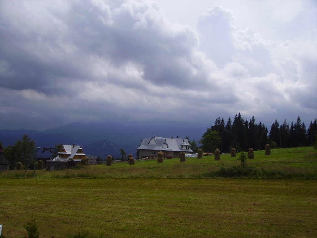 Zdjęcia: Gubałówka, Zakopane, " idzie dysc, idzie sikawica...", POLSKA Zdjęcia: Gubałówka, Zakopane, " idzie dysc, idzie sikawica...", POLSKA