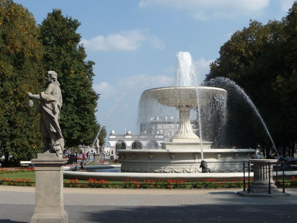 Zdjęcia: Warszawa, Mazowieckie, Fontanna w Ogrodzie Saskim, POLSKA Zdjęcia: Warszawa, Mazowieckie, Fontanna w Ogrodzie Saskim, POLSKA