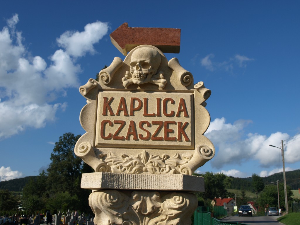 Zdjęcia: kaplica czaszek, Dolnośląski, Czermna, POLSKA Zdjęcia: kaplica czaszek, Dolnośląski, Czermna, POLSKA
