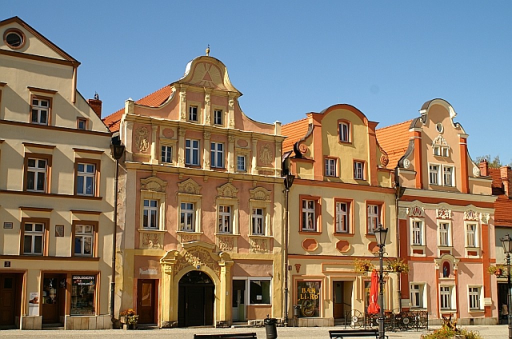 Zdjęcia: Lądek, Kotlina Kłodzka, kamieniczki na rynku, POLSKA Zdjęcia: Lądek, Kotlina Kłodzka, kamieniczki na rynku, POLSKA