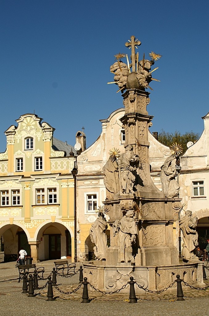 Zdjęcia: Lądek, Kotlina Kłodzka, pomnik wotywny, POLSKA Zdjęcia: Lądek, Kotlina Kłodzka, pomnik wotywny, POLSKA