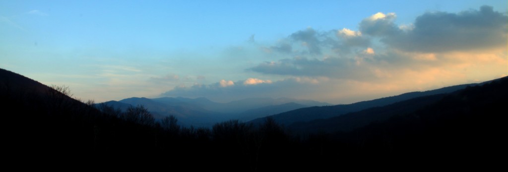 Zdjęcia: Przysłup Caryński, Bieszczady, Tarnica w chmurach, POLSKA Zdjęcia: Przysłup Caryński, Bieszczady, Tarnica w chmurach, POLSKA