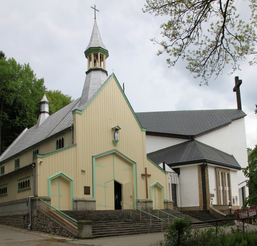 Zdjęcia: Iwonicz Zdrój, Beskid niski, Kościół pod wezwaniem św. Iwona, POLSKA Zdjęcia: Iwonicz Zdrój, Beskid niski, Kościół pod wezwaniem św. Iwona, POLSKA