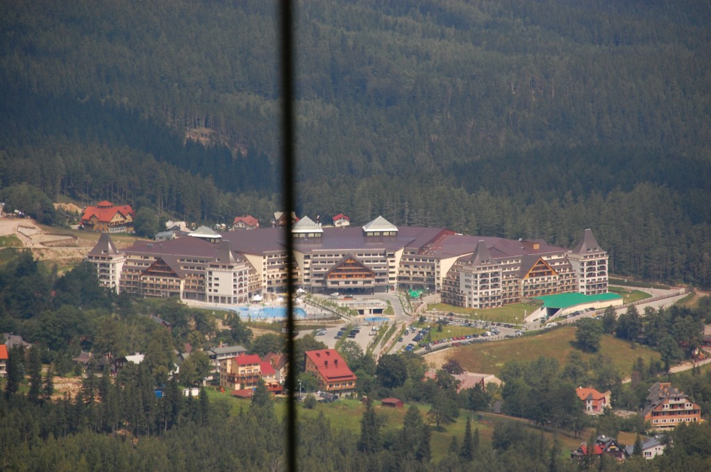 Zdjęcia: Karpacz., Najwiekszy hotel w Karpaczu., POLSKA Zdjęcia: Karpacz., Najwiekszy hotel w Karpaczu., POLSKA