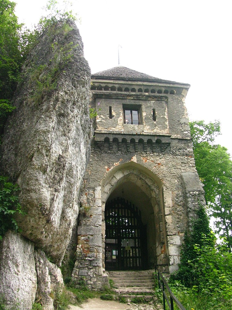 Zdjęcia: Ojców, Jura Krakowsko - Częstochowska, zamek w Ojcowie, POLSKA Zdjęcia: Ojców, Jura Krakowsko - Częstochowska, zamek w Ojcowie, POLSKA
