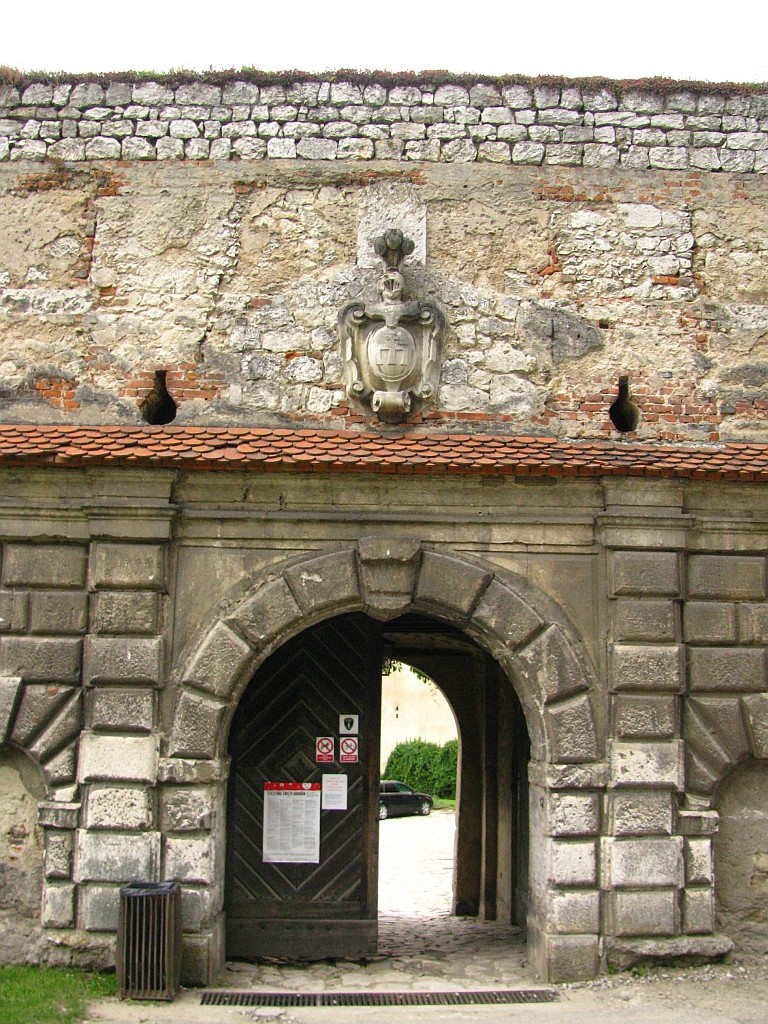 Zdjęcia: dolina Prądnika, Jura Krakowsko - Częstochowska, Zamek Na Pieskowej Skale, POLSKA Zdjęcia: dolina Prądnika, Jura Krakowsko - Częstochowska, Zamek Na Pieskowej Skale, POLSKA