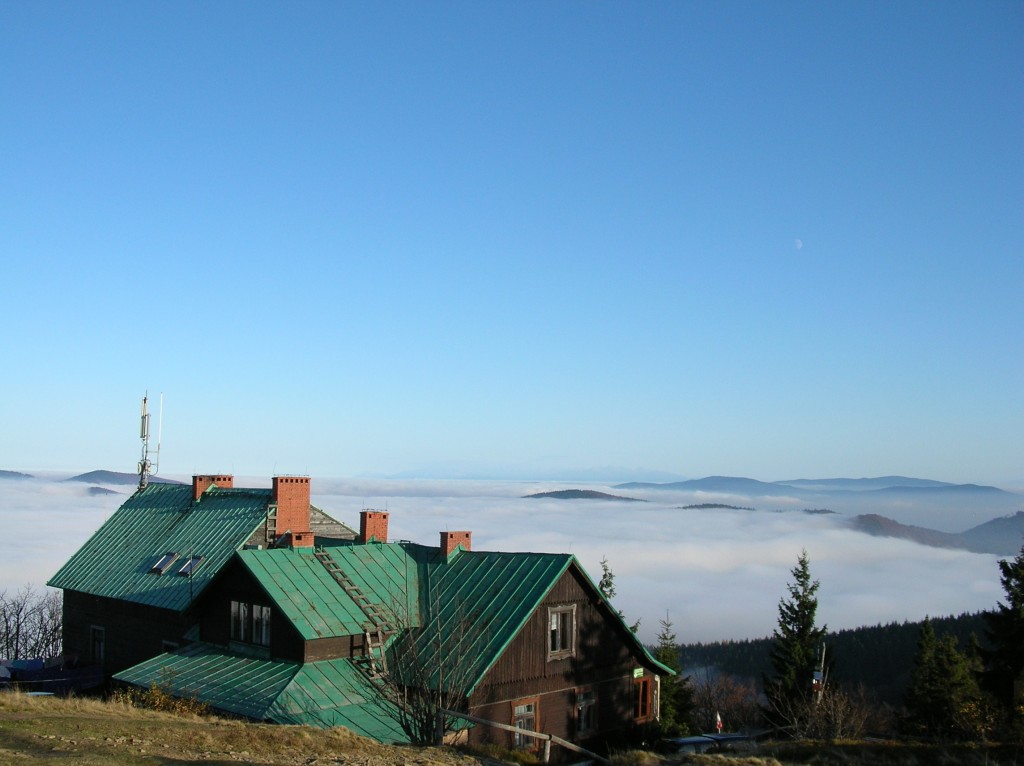 Zdjęcia: Wielka Racza, Beskid Żywiecki, Schronisko na Wielkiej Raczy, POLSKA Zdjęcia: Wielka Racza, Beskid Żywiecki, Schronisko na Wielkiej Raczy, POLSKA