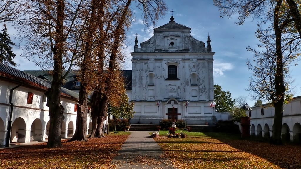 Zdjęcia: Miedniewice Klasztorne, mazowsze, Sanktuarium Matki Bożej Świętorodzinnej, POLSKA Zdjęcia: Miedniewice Klasztorne, mazowsze, Sanktuarium Matki Bożej Świętorodzinnej, POLSKA