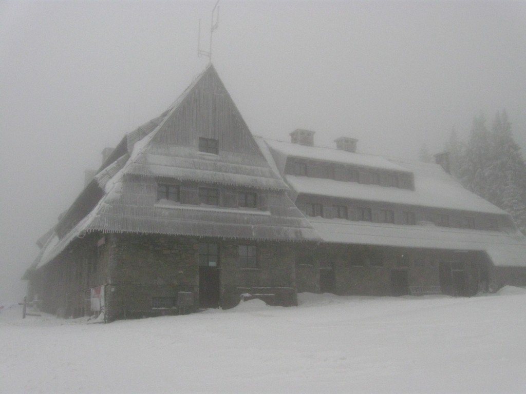 Zdjęcia: schronisko PTTK na Turbaczu, Gorce, Tak wyglądała zima... , POLSKA Zdjęcia: schronisko PTTK na Turbaczu, Gorce, Tak wyglądała zima... , POLSKA