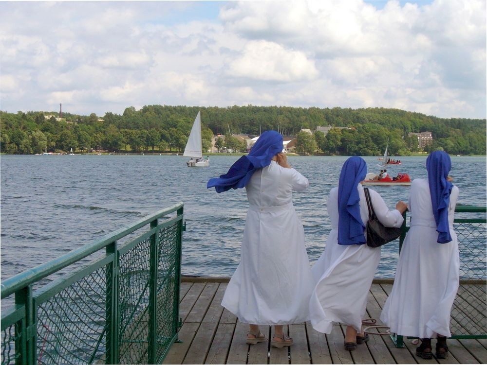 Zdjęcia: Mrągowo, kujawsko-pomorskie, Furkoczą na wietrze., POLSKA Zdjęcia: Mrągowo, kujawsko-pomorskie, Furkoczą na wietrze., POLSKA