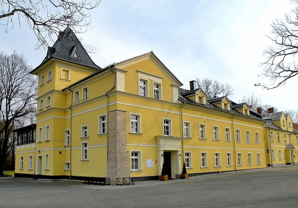 Zdjęcia: Zakrzów, opolskie, Pałac w Zakrzowie, POLSKA Zdjęcia: Zakrzów, opolskie, Pałac w Zakrzowie, POLSKA