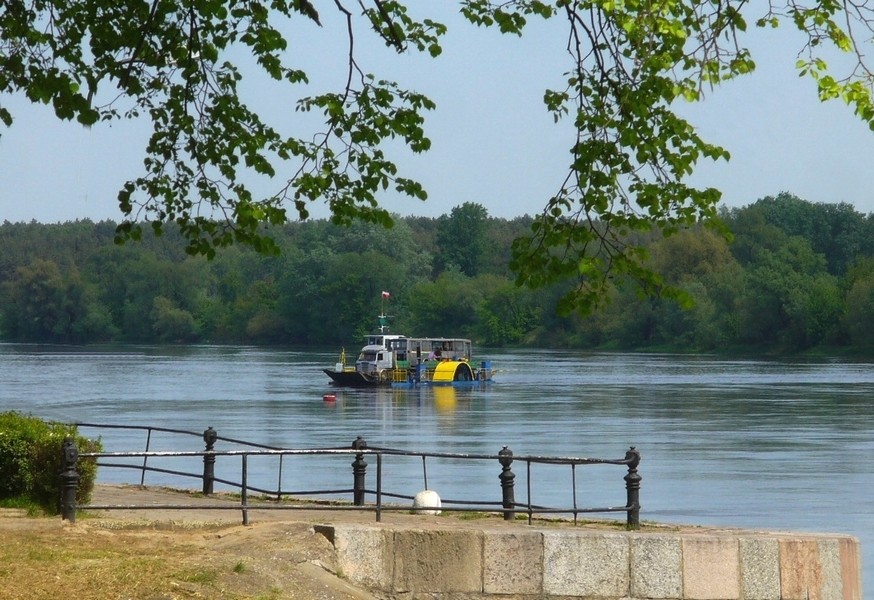 Zdjęcia: Nieszawa, kujawsko pomorskie, Prom czynny na Wiśle., POLSKA Zdjęcia: Nieszawa, kujawsko pomorskie, Prom czynny na Wiśle., POLSKA
