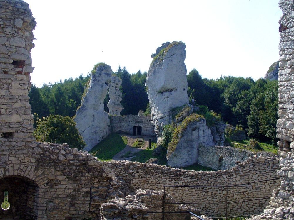 Zdjęcia: Ogrodzieniec, śląski, Z murów, sala tortur, POLSKA Zdjęcia: Ogrodzieniec, śląski, Z murów, sala tortur, POLSKA
