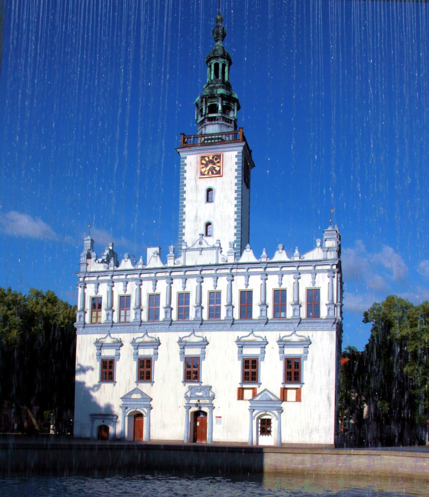 Zdjęcia: Rynek, fontanna, Chełmno, W słońcu i deszczu, POLSKA Zdjęcia: Rynek, fontanna, Chełmno, W słońcu i deszczu, POLSKA