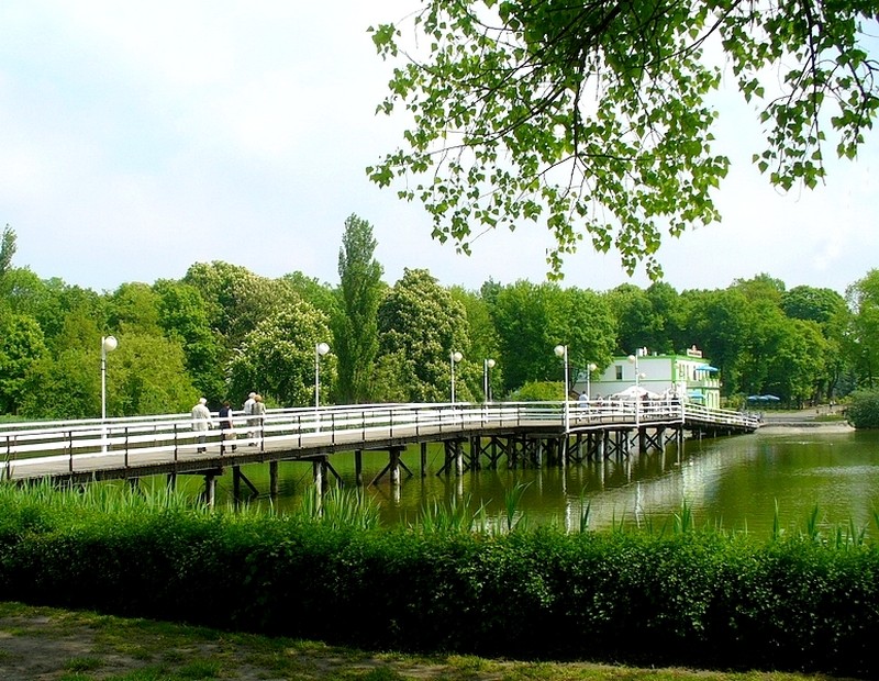 Zdjęcia: Inowrocław, kujawsko pomorskie, Mostek w parku, POLSKA Zdjęcia: Inowrocław, kujawsko pomorskie, Mostek w parku, POLSKA