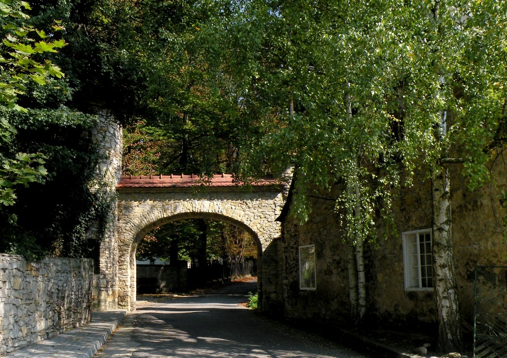 Zdjęcia: Żyrowa, opolskie, Brama w zamku., POLSKA Zdjęcia: Żyrowa, opolskie, Brama w zamku., POLSKA