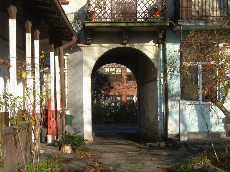 Zdjęcia: Ciechocinek, kujawsko pomorskie, Takie sobie podwórko, POLSKA Zdjęcia: Ciechocinek, kujawsko pomorskie, Takie sobie podwórko, POLSKA