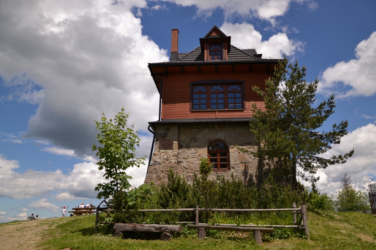 Zdjęcia: Luboń Wielki, Beskid Wyspowy, Schronisko, POLSKA Zdjęcia: Luboń Wielki, Beskid Wyspowy, Schronisko, POLSKA