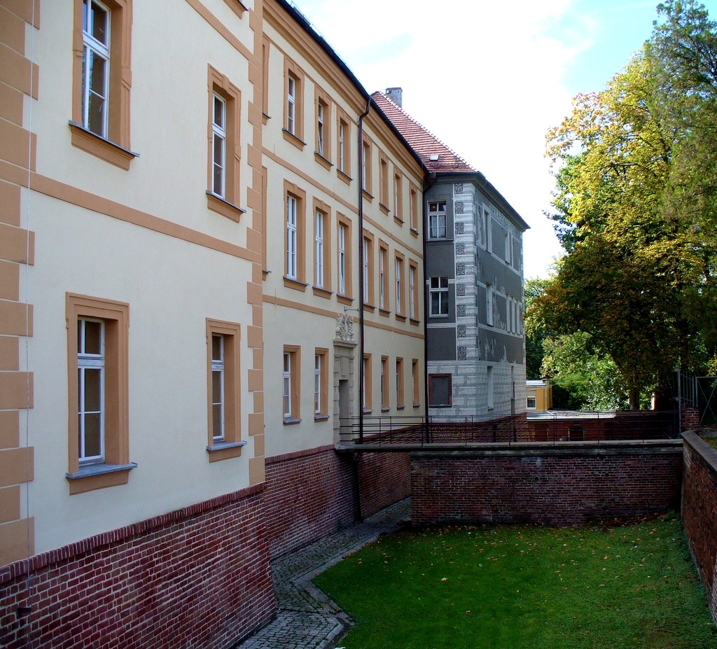 Zdjęcia: Prószków, opolskie, Fosa zamkowa, bez wody, POLSKA Zdjęcia: Prószków, opolskie, Fosa zamkowa, bez wody, POLSKA