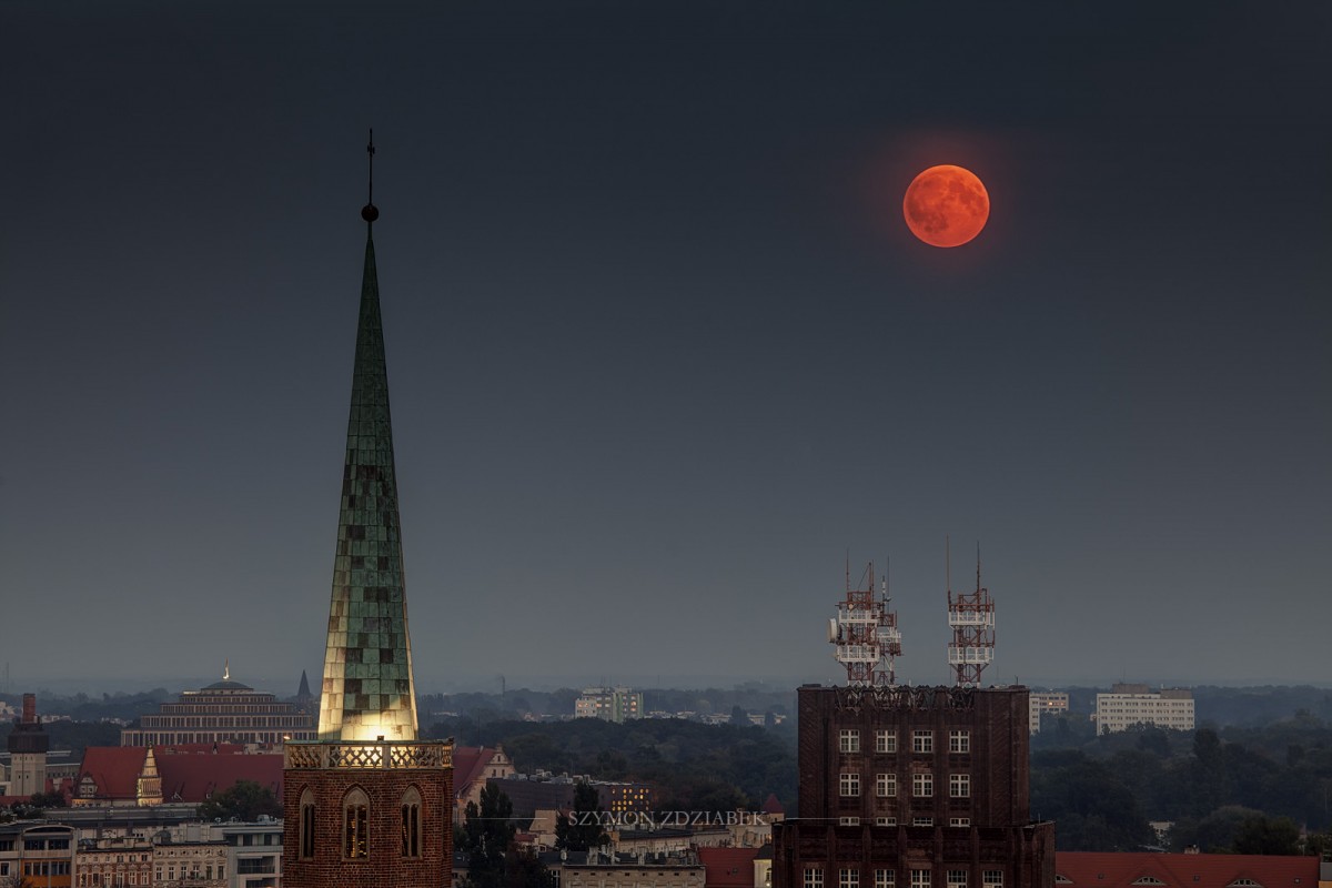 Zdjęcia: Wrocław, Dolny Śląsk, Księżyc Żniwiarza, POLSKA Zdjęcia: Wrocław, Dolny Śląsk, Księżyc Żniwiarza, POLSKA
