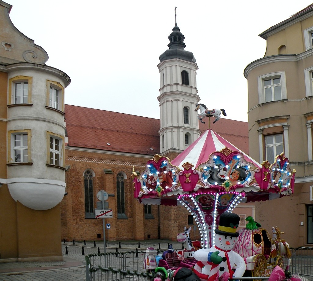 Zdjęcia: Opole, opolskie, Wesoło w rynku, POLSKA Zdjęcia: Opole, opolskie, Wesoło w rynku, POLSKA