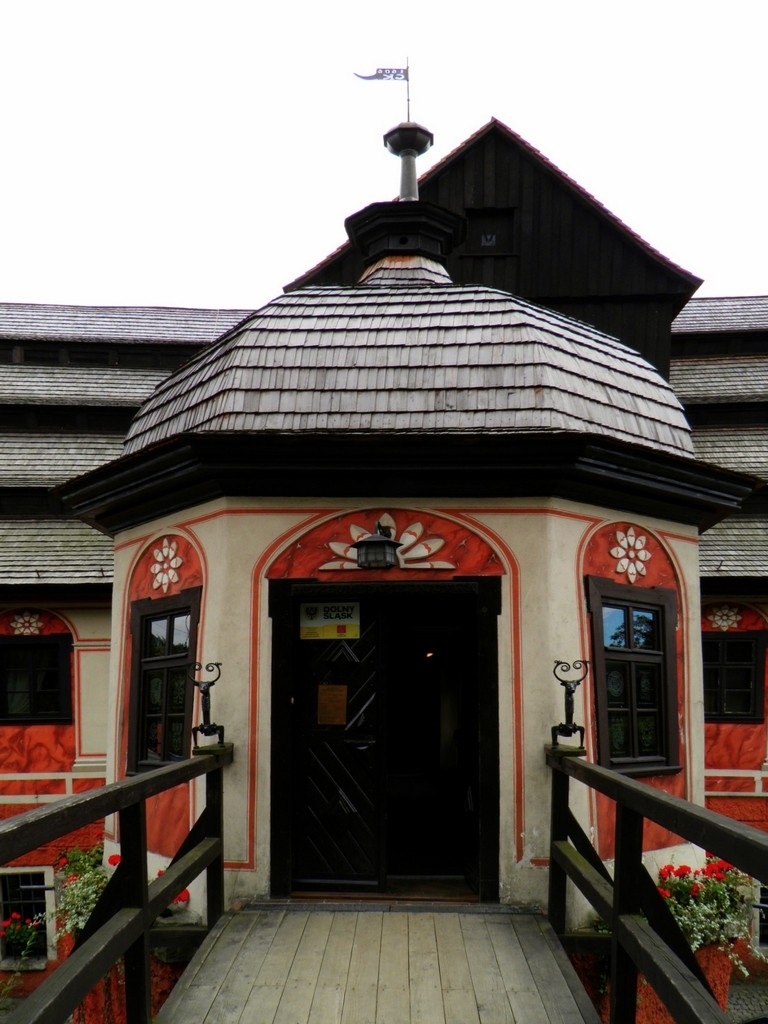 Zdjęcia: Duszniki Zdrój, dolnoślaskie, Wejście do muzeum papiernictwa., POLSKA Zdjęcia: Duszniki Zdrój, dolnoślaskie, Wejście do muzeum papiernictwa., POLSKA