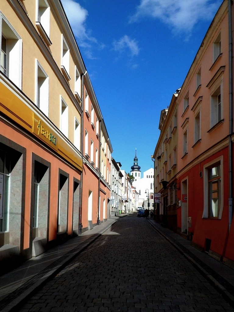 Zdjęcia: Opole, opolskie, Jedna z uliczek w mieście, POLSKA Zdjęcia: Opole, opolskie, Jedna z uliczek w mieście, POLSKA