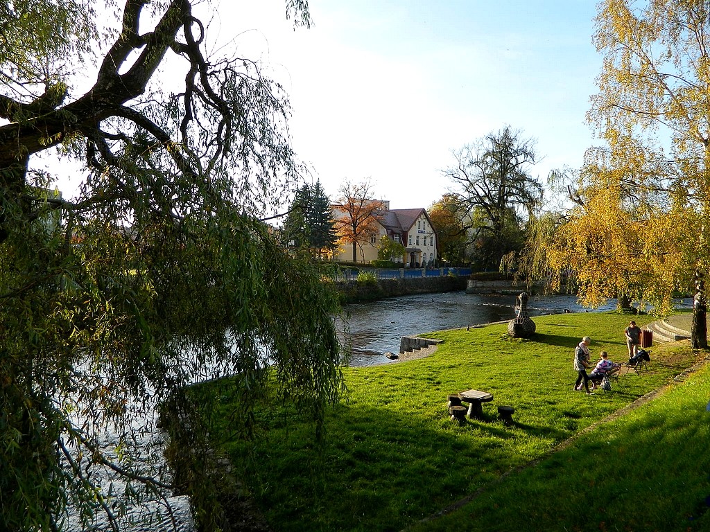 Zdjęcia: Lądek Zdrój, dolnoślaskie, Skwerek przy rzece, POLSKA Zdjęcia: Lądek Zdrój, dolnoślaskie, Skwerek przy rzece, POLSKA