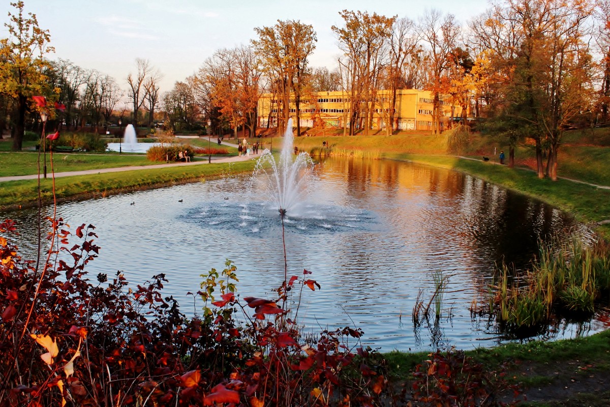 Zdjęcia: Łódź, województwo łódzkie, Ciepłe kolory jesieni, POLSKA Zdjęcia: Łódź, województwo łódzkie, Ciepłe kolory jesieni, POLSKA