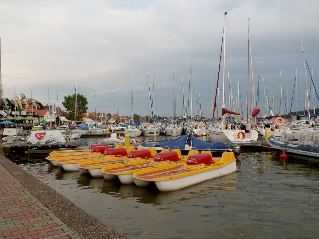 Zdjęcia: Mikołajki, warmińsko mazurskie, Burzowo na przystani, POLSKA Zdjęcia: Mikołajki, warmińsko mazurskie, Burzowo na przystani, POLSKA