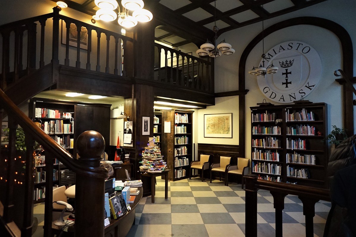 Zdjęcia: Ulica Mariacka 42, Gdańsk, Filia Gdańska Biblioteki Publicznej, wnętrze, POLSKA Zdjęcia: Ulica Mariacka 42, Gdańsk, Filia Gdańska Biblioteki Publicznej, wnętrze, POLSKA