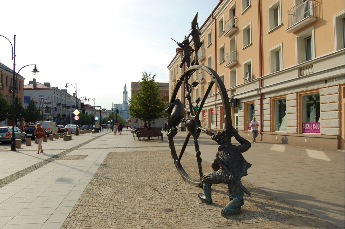 Zdjęcia: Białystok, podlaskie, pomnik "Podróż" na ul Lipowej, Białystok, POLSKA Zdjęcia: Białystok, podlaskie, pomnik "Podróż" na ul Lipowej, Białystok, POLSKA