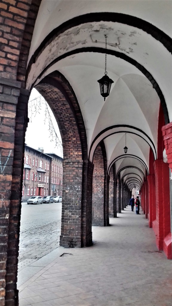 Zdjęcia: Pod arkadami warto wypić kawę w Byfyju,, Śląsk, Nikiszowiec, POLSKA Zdjęcia: Pod arkadami warto wypić kawę w Byfyju,, Śląsk, Nikiszowiec, POLSKA