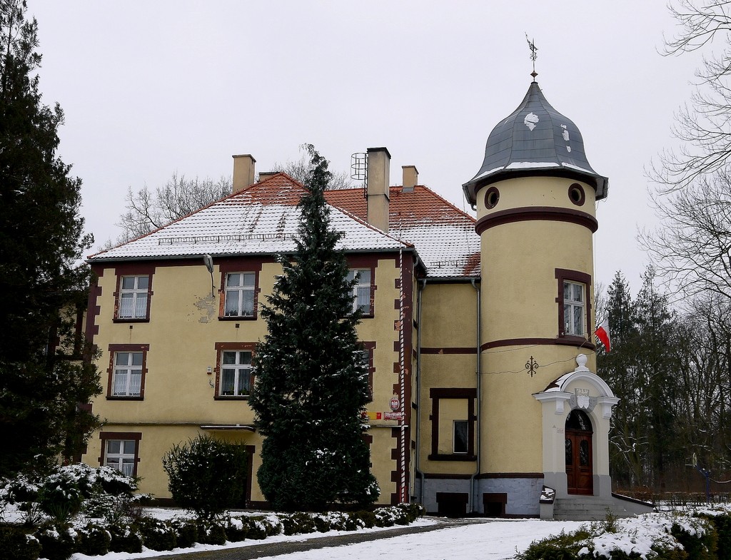 Zdjęcia: Rogi, opolskie, Fronton dworu., POLSKA Zdjęcia: Rogi, opolskie, Fronton dworu., POLSKA