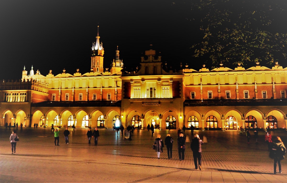 Zdjęcia: Kraków, Małopolska, na krakowskim rynku..., POLSKA Zdjęcia: Kraków, Małopolska, na krakowskim rynku..., POLSKA