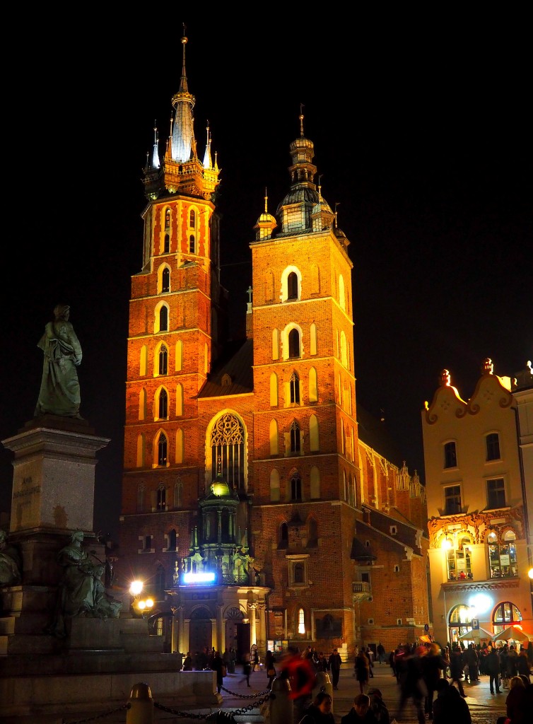 Zdjęcia: Kraków, Kościół Mariacki, Małopolska, dumne wieże..., POLSKA Zdjęcia: Kraków, Kościół Mariacki, Małopolska, dumne wieże..., POLSKA