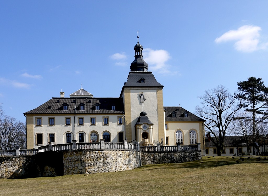 Zdjęcia: Kamień Śląski, opolskie, Pałac od strony parku, POLSKA Zdjęcia: Kamień Śląski, opolskie, Pałac od strony parku, POLSKA