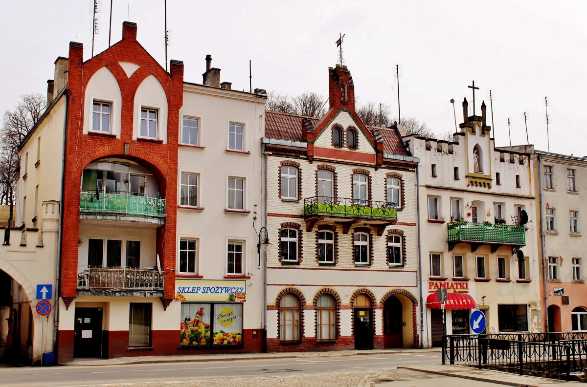 Zdjęcia: Wambierzyce, województwo dolnośląskie, Kamienice na placu NMP, POLSKA Zdjęcia: Wambierzyce, województwo dolnośląskie, Kamienice na placu NMP, POLSKA