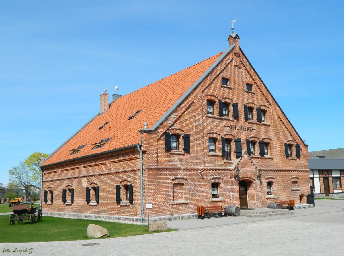 Zdjęcia: pow. Iława., Warmińsko-Mazurskie., Pałac Mortęgi - Spichlerz., POLSKA Zdjęcia: pow. Iława., Warmińsko-Mazurskie., Pałac Mortęgi - Spichlerz., POLSKA