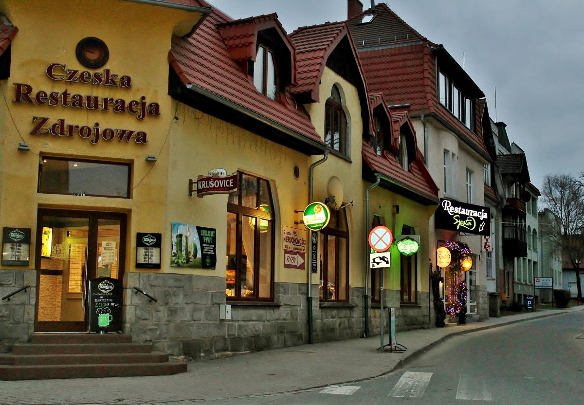 Zdjęcia: Kudowa Zdrój, województwo dolnośląskie, O zmierzchu, POLSKA Zdjęcia: Kudowa Zdrój, województwo dolnośląskie, O zmierzchu, POLSKA