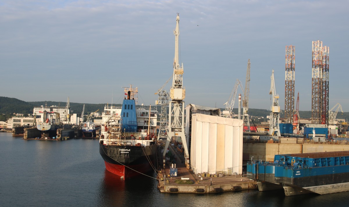 Zdjęcia: Gdynia, Pomorze, Gdynia - wpływamy do portu (1), POLSKA Zdjęcia: Gdynia, Pomorze, Gdynia - wpływamy do portu (1), POLSKA