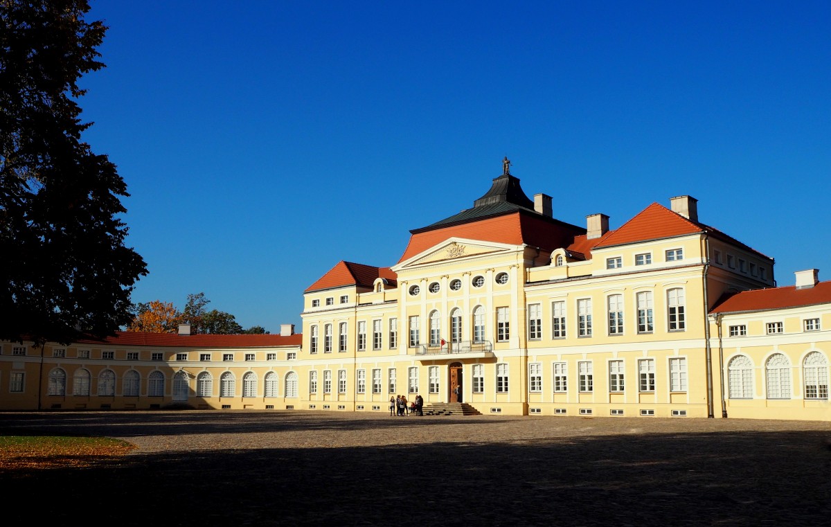 Zdjęcia: Rogalin, Pałac Raczyńskich, Wielkopolska, w porannym słońcu..., POLSKA Zdjęcia: Rogalin, Pałac Raczyńskich, Wielkopolska, w porannym słońcu..., POLSKA