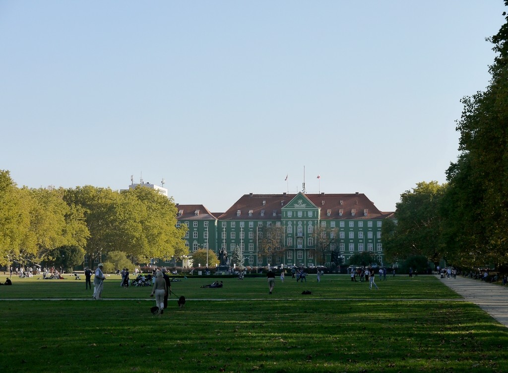 Zdjęcia: Szczecin, zachodnio-pomorskie, Planty przed urzędem miejskim, POLSKA Zdjęcia: Szczecin, zachodnio-pomorskie, Planty przed urzędem miejskim, POLSKA