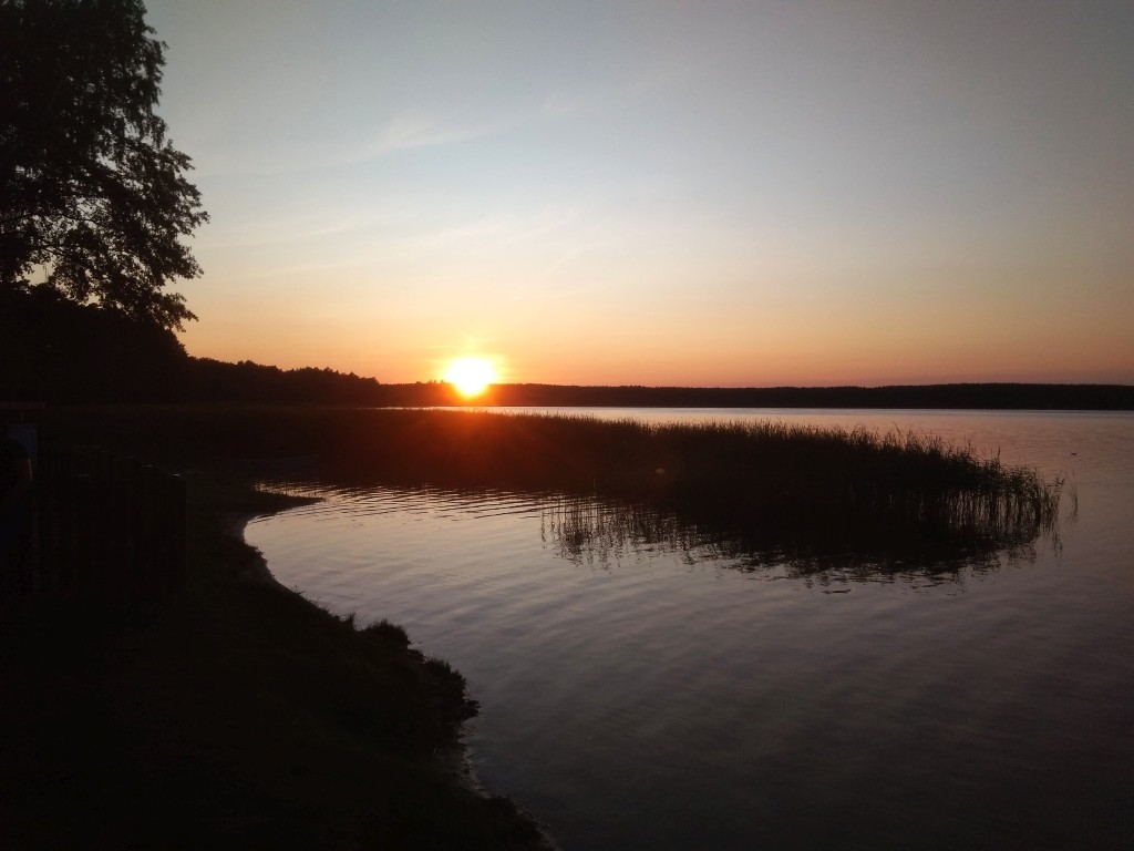 Zdjęcia: Niesulice, Pojezierze Łagowskie, zachód słońca nad jeziorem Niesłysz, POLSKA Zdjęcia: Niesulice, Pojezierze Łagowskie, zachód słońca nad jeziorem Niesłysz, POLSKA