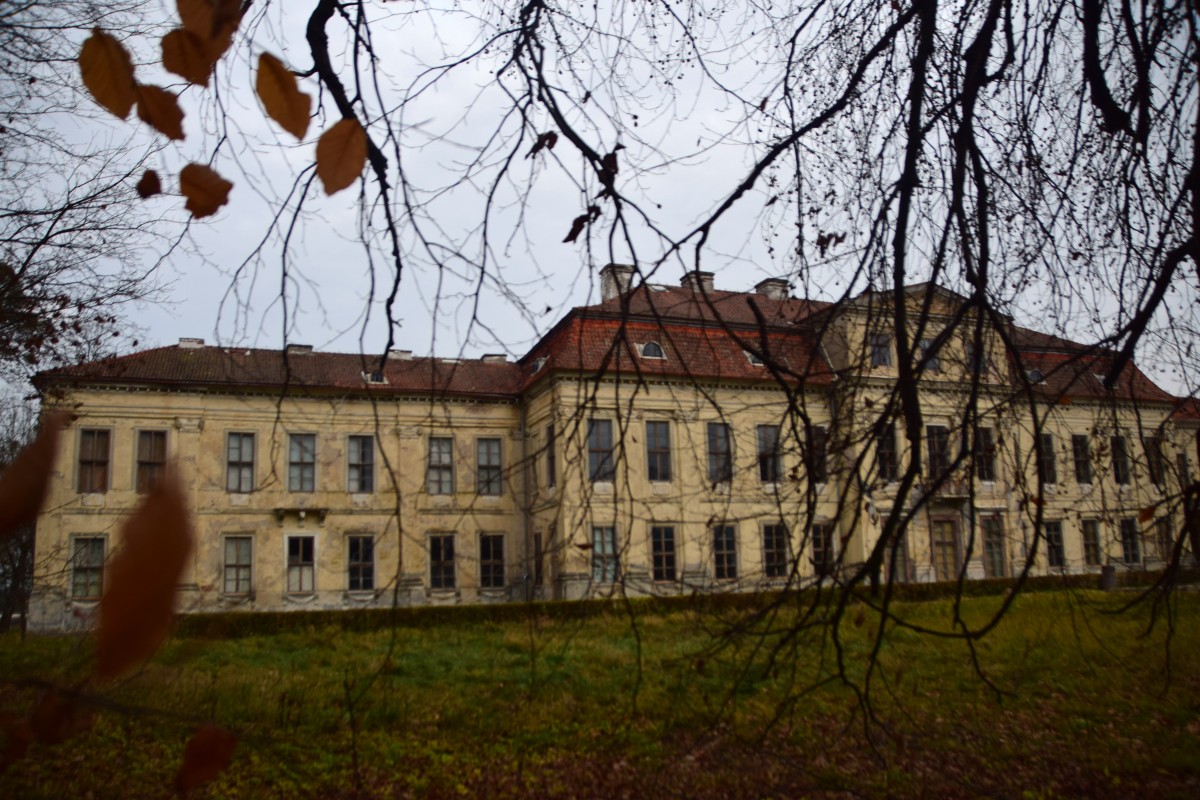 Zdjęcia: Drogosze, Warmińsko-Mazurskie, Pałac rodu von Donhoff, POLSKA Zdjęcia: Drogosze, Warmińsko-Mazurskie, Pałac rodu von Donhoff, POLSKA