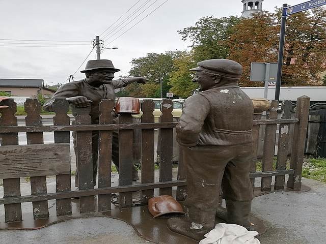 Zdjęcia: Dobrzykowice, Dolnośląskie, Kargul i Pawlak przy płocie, POLSKA Zdjęcia: Dobrzykowice, Dolnośląskie, Kargul i Pawlak przy płocie, POLSKA