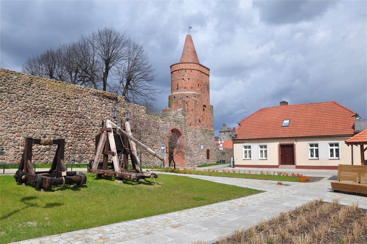 Zdjęcia: Strzelce Krajeńskie, lubuskie, Baszta Więzienna i mury obronne w Strzelcach Krajeńskich, POLSKA Zdjęcia: Strzelce Krajeńskie, lubuskie, Baszta Więzienna i mury obronne w Strzelcach Krajeńskich, POLSKA