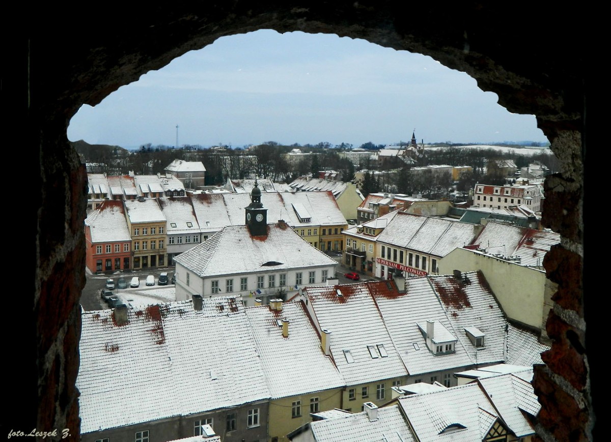 Zdjęcia: pow.kętrzyński., woj.warmińsko-mazurskie., Reszel - rynek z ratuszem na środku., POLSKA Zdjęcia: pow.kętrzyński., woj.warmińsko-mazurskie., Reszel - rynek z ratuszem na środku., POLSKA
