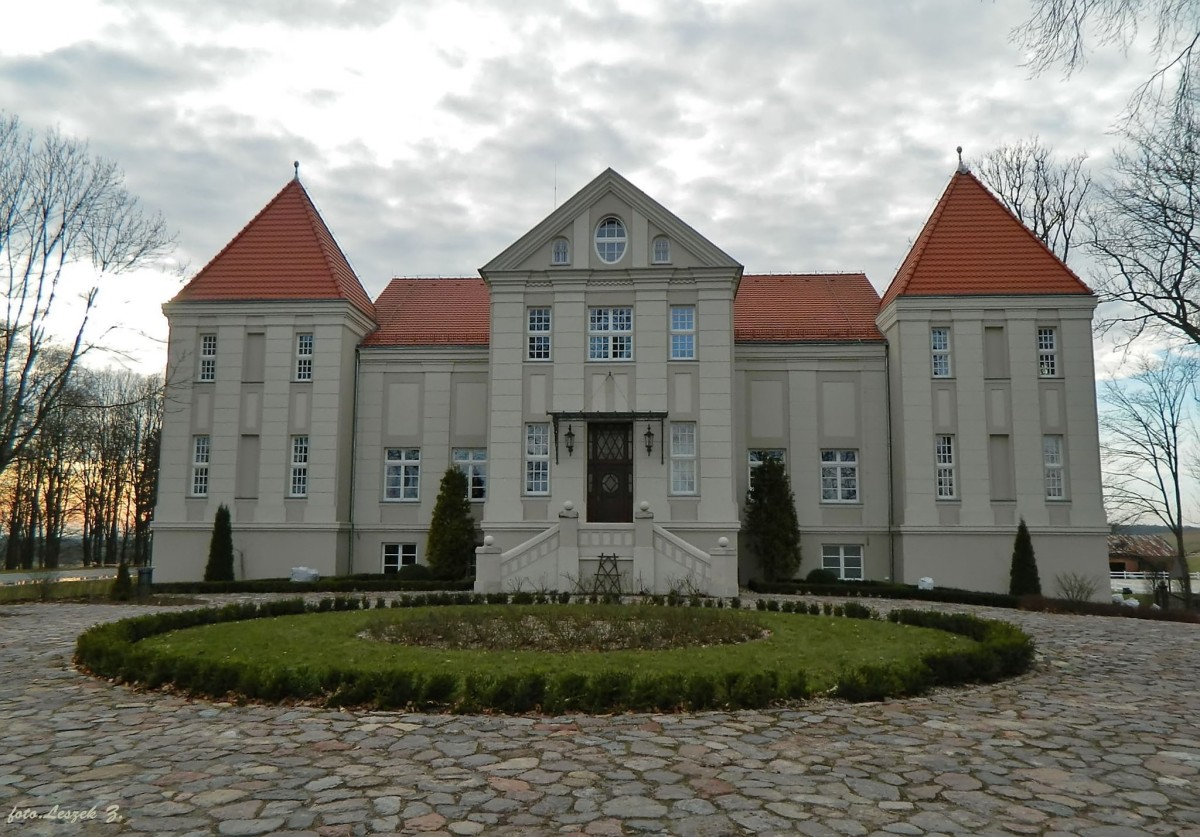 Zdjęcia: gmina Grunwald., woj.warmińsko-mazurskie., Pacułtowo - Neobarokowy Pałac z XVIII w. , POLSKA Zdjęcia: gmina Grunwald., woj.warmińsko-mazurskie., Pacułtowo - Neobarokowy Pałac z XVIII w. , POLSKA